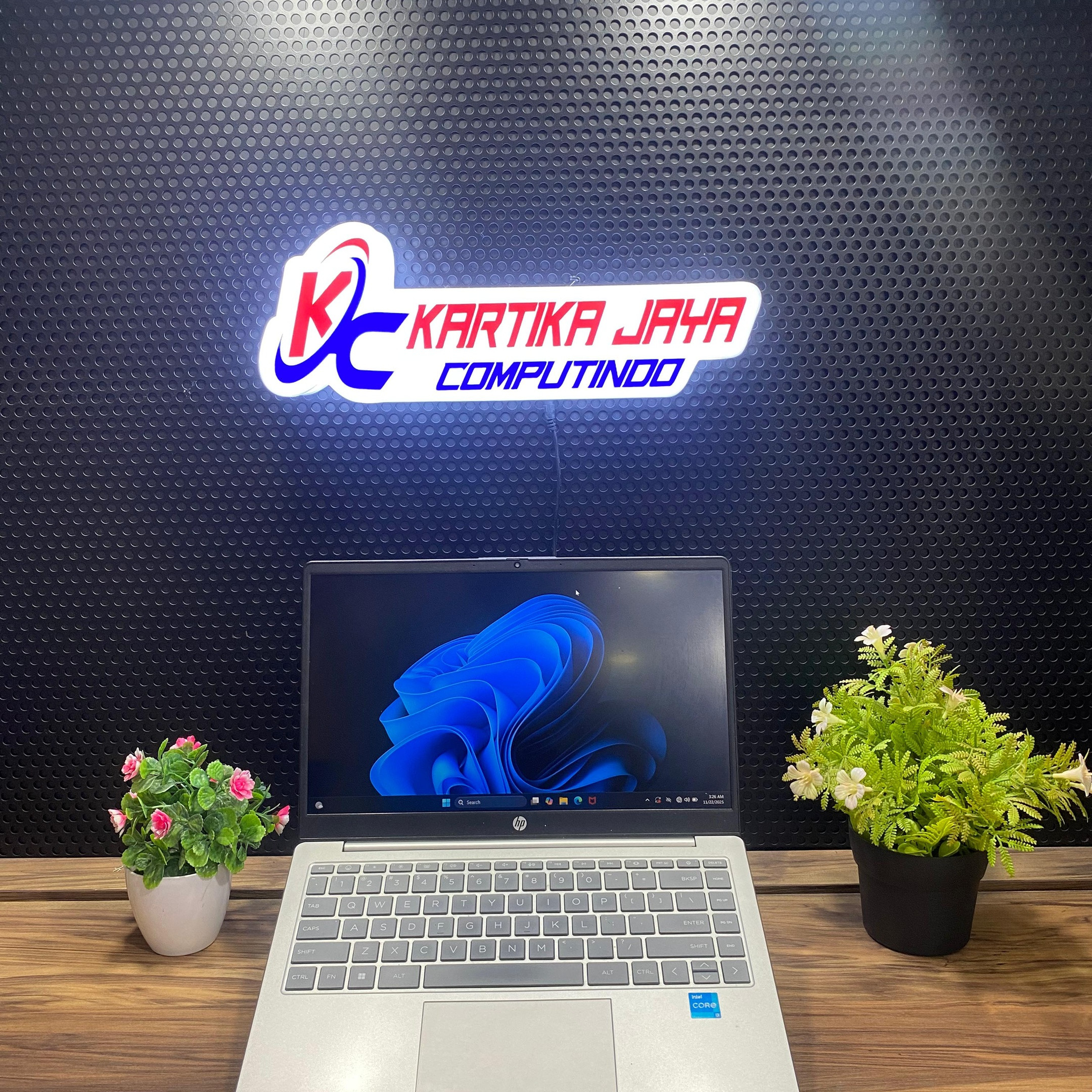 HP 14-EP033CL CORE I3 RAM 8 SSD 2ND MURAH